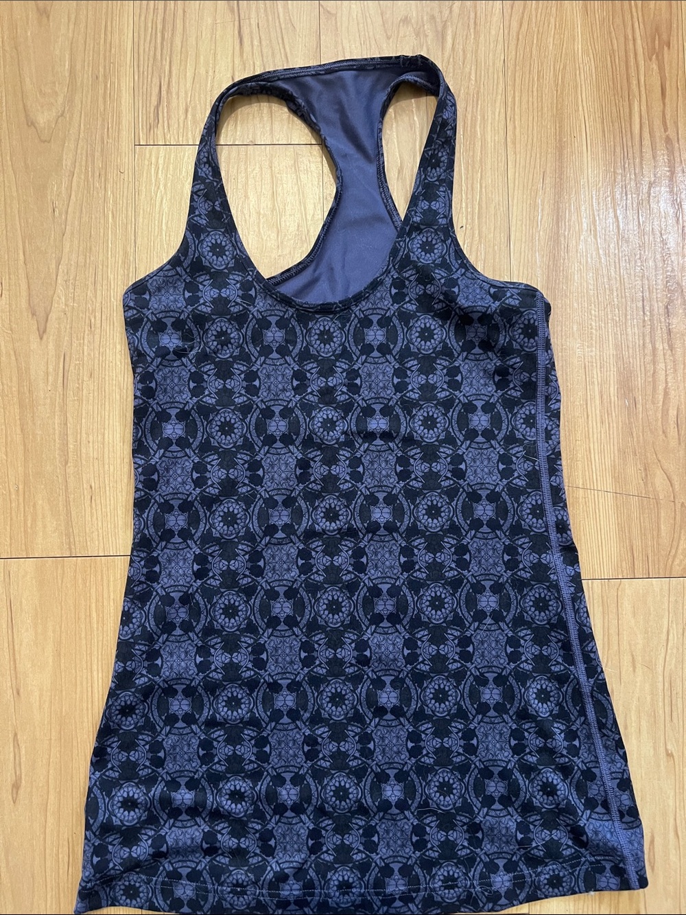 Lululemon Women’s Racerback Tank Top in Black Pattern